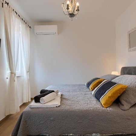 Apartments Dream In Arena 1 Pula Center Free Parking Exterior foto