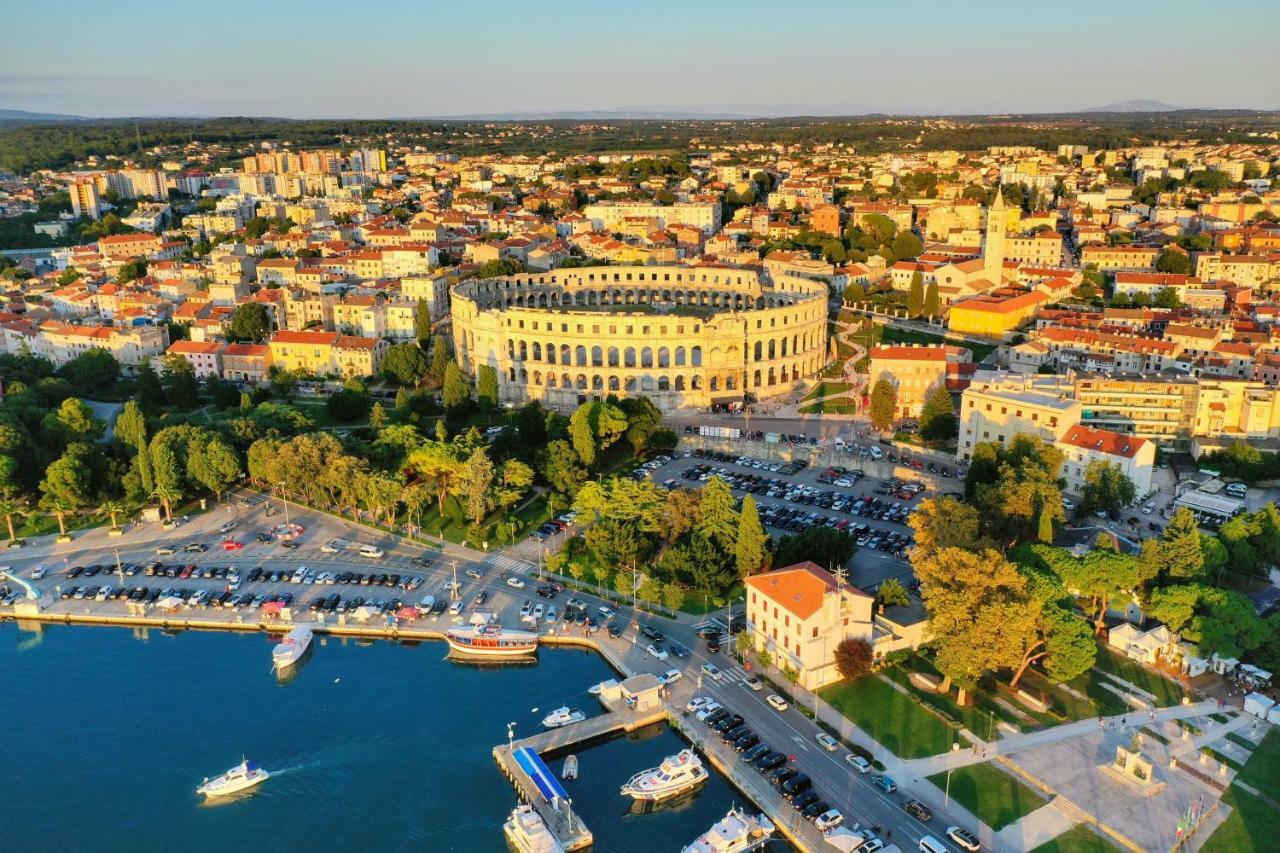 Apartments Dream In Arena 1 Pula Center Free Parking Exterior foto